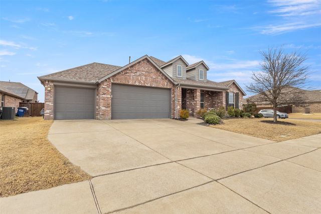 1300 Lawnview Drive, Forney, TX 75126