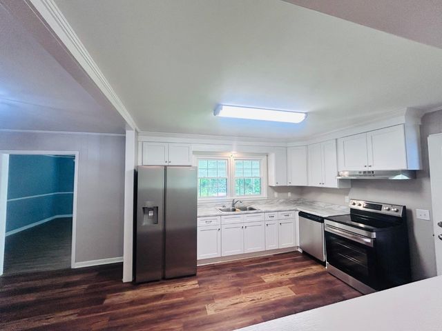 1219 Old Estill Springs Rd, Tullahoma, TN 37388