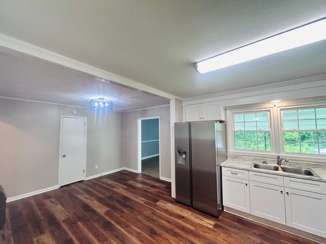 1219 Old Estill Springs Rd, Tullahoma, TN 37388
