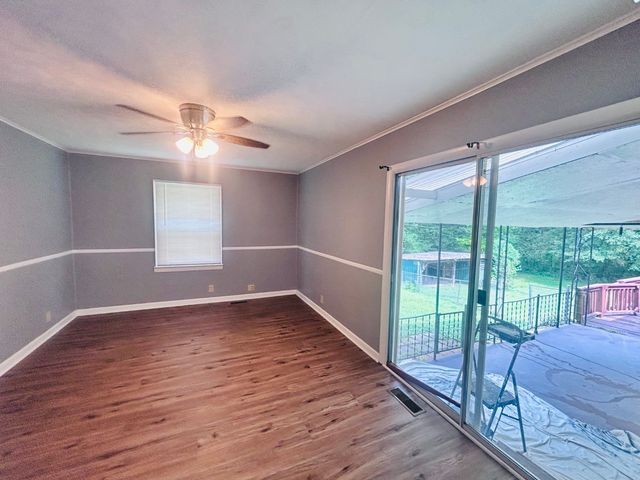 1219 Old Estill Springs Rd, Tullahoma, TN 37388