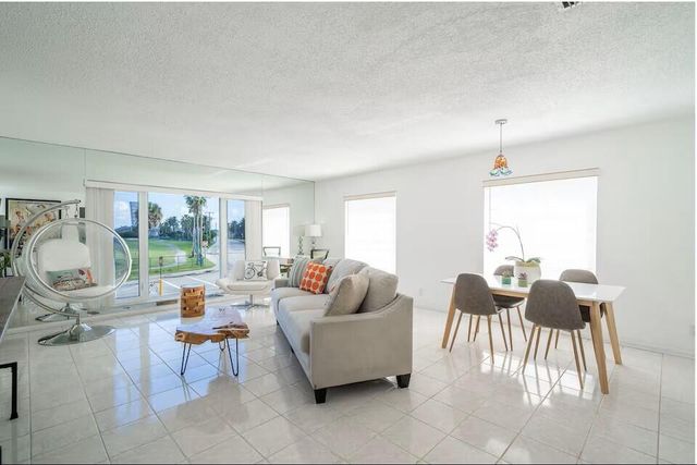 6 Lucerne Avenue 3, Lake Worth Beach, FL 33460