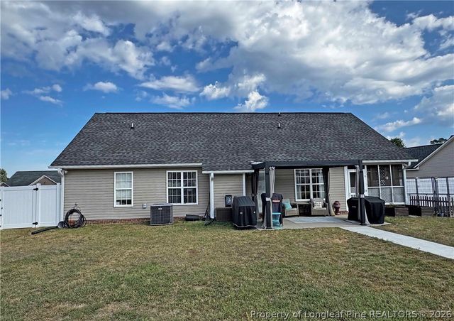 175 Sandspur Court, Raeford, NC 28376