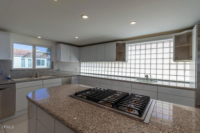 3405 Ocean Drive, Oxnard, CA 93035