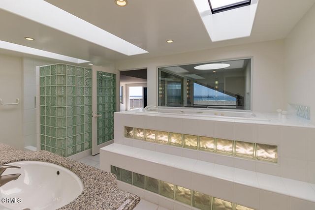 3405 Ocean Drive, Oxnard, CA 93035