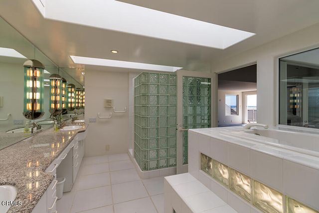 3405 Ocean Drive, Oxnard, CA 93035