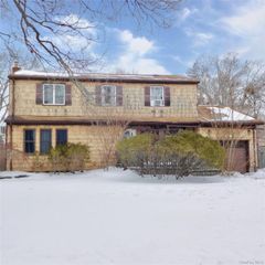 639 5th Street, Ronkonkoma, NY 11779