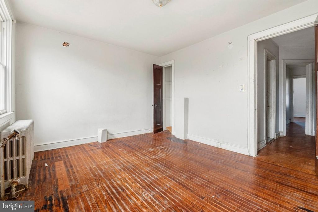 Image 15 of property listing at 2613 BERYL AVE, Baltimore, MD 21205