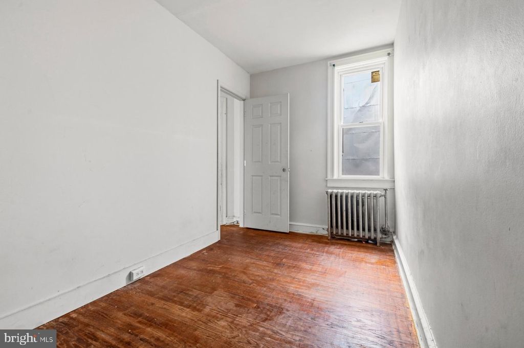 Image 18 of property listing at 2613 BERYL AVE, Baltimore, MD 21205
