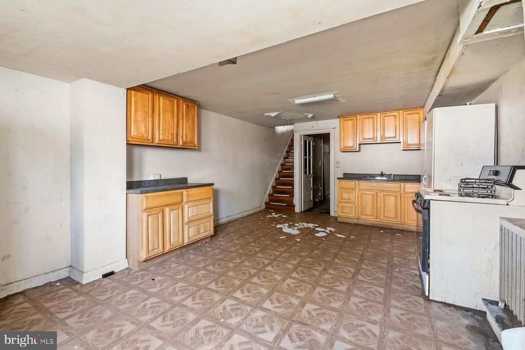 Image 24 of property listing at 2613 BERYL AVE, Baltimore, MD 21205
