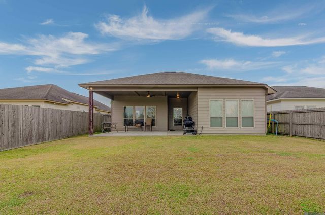 1265 Madrid Ave, St Gabriel, LA 70776