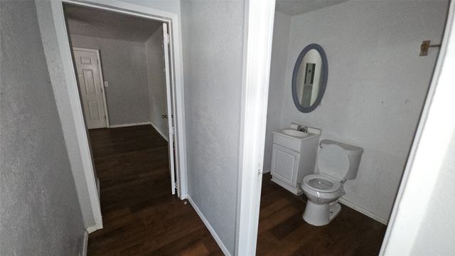 7213 Pawnee Trail, Lake Worth, TX 76135