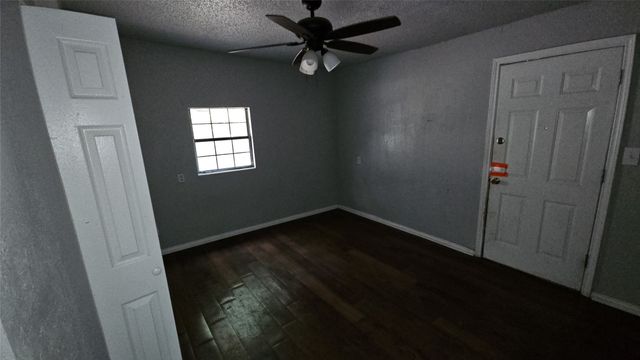 7213 Pawnee Trail, Lake Worth, TX 76135