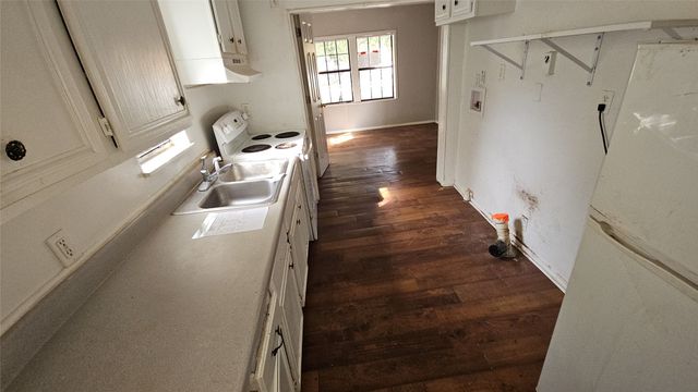 7213 Pawnee Trail, Lake Worth, TX 76135