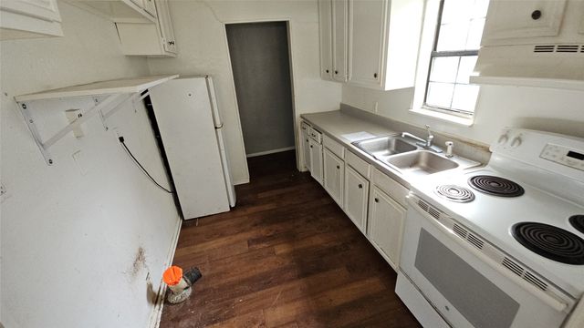 7213 Pawnee Trail, Lake Worth, TX 76135