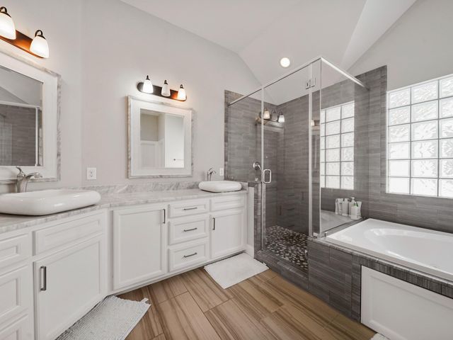526 Westcross Street, Houston, TX 77018