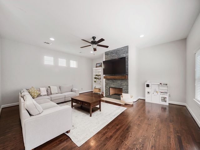 526 Westcross Street, Houston, TX 77018