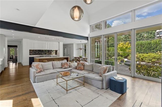 123 Peachtree Circle, Atlanta, GA 30309