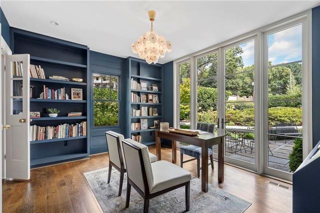 123 Peachtree Circle, Atlanta, GA 30309