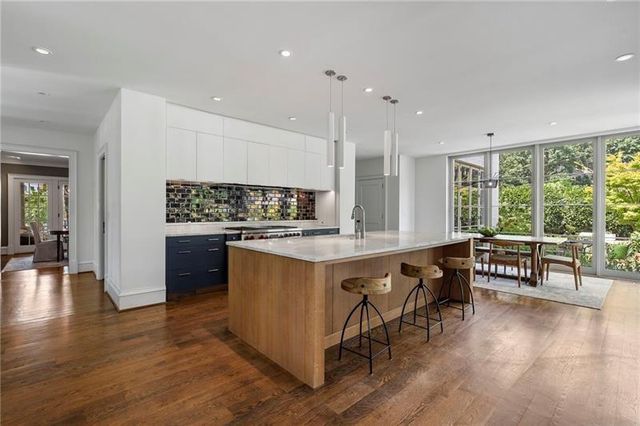 123 Peachtree Circle, Atlanta, GA 30309