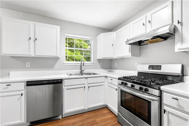 3921 Quillmark Court, Winston-salem, NC 27127