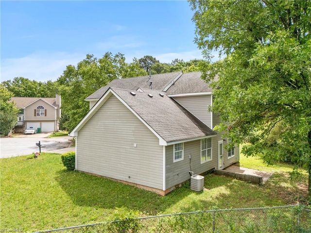 3921 Quillmark Court, Winston-salem, NC 27127