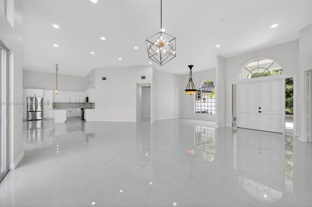 19558 Red Gum Trl, Jupiter, FL 33458