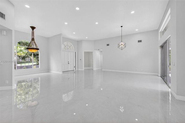 19558 Red Gum Trl, Jupiter, FL 33458