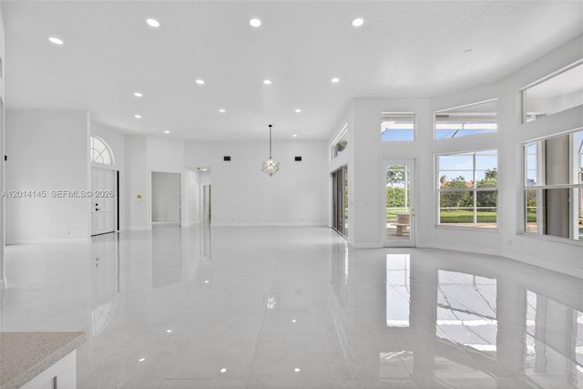 19558 Red Gum Trl, Jupiter, FL 33458