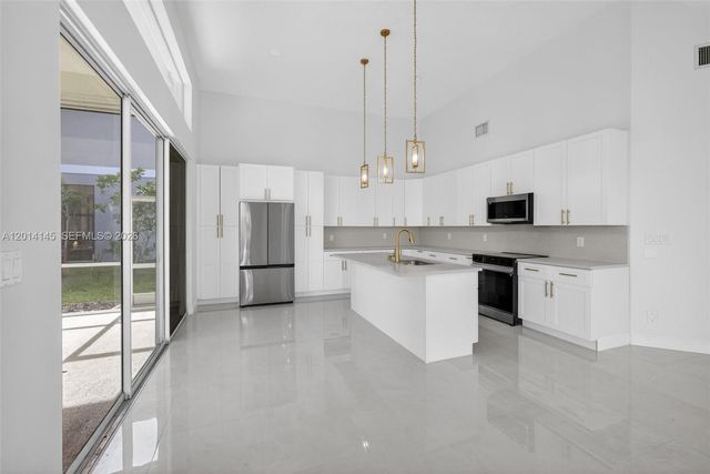 19558 Red Gum Trl, Jupiter, FL 33458