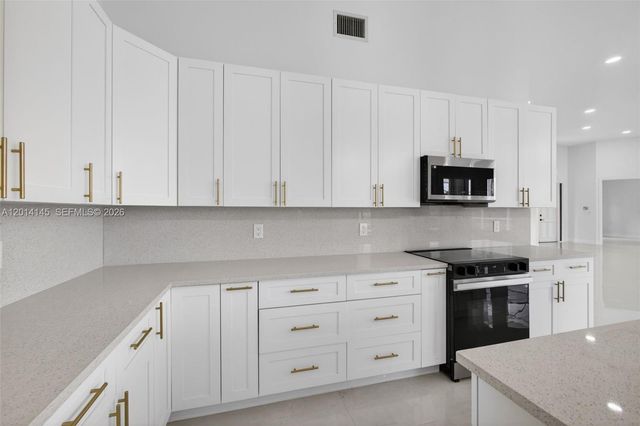 19558 Red Gum Trl, Jupiter, FL 33458