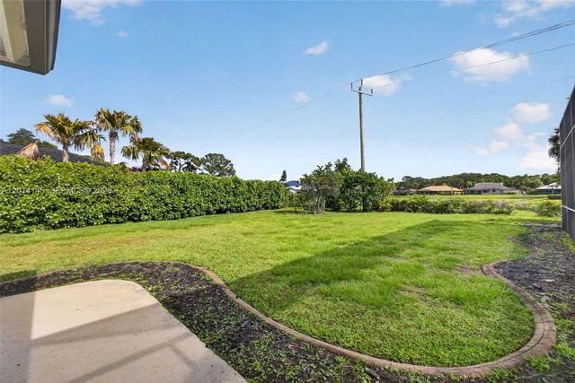 19558 Red Gum Trl, Jupiter, FL 33458