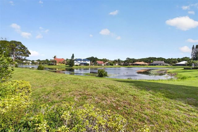 19558 Red Gum Trl, Jupiter, FL 33458