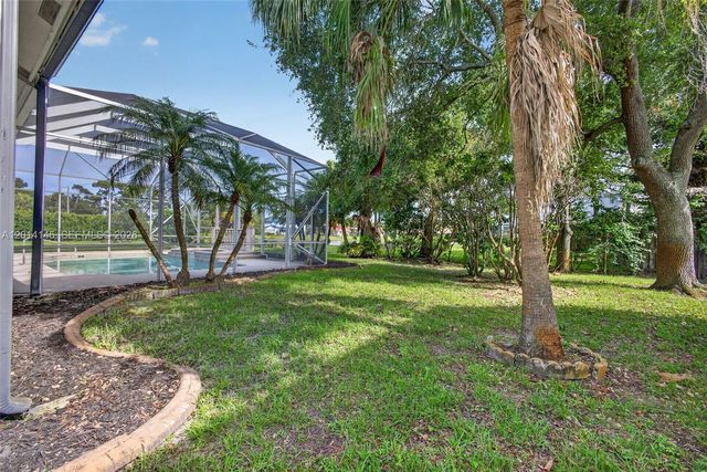 19558 Red Gum Trl, Jupiter, FL 33458