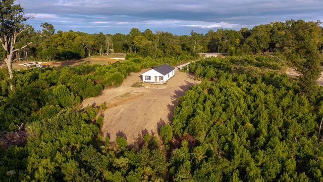 3140 Peach Orchard Road, Dalzell, SC 29040