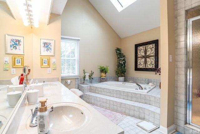 3920 S Deerfield Drive, Bloomington, IN 47401