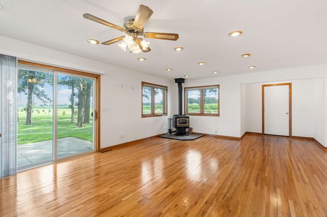 24975 Mower Freeborn Road, Austin, MN 55912