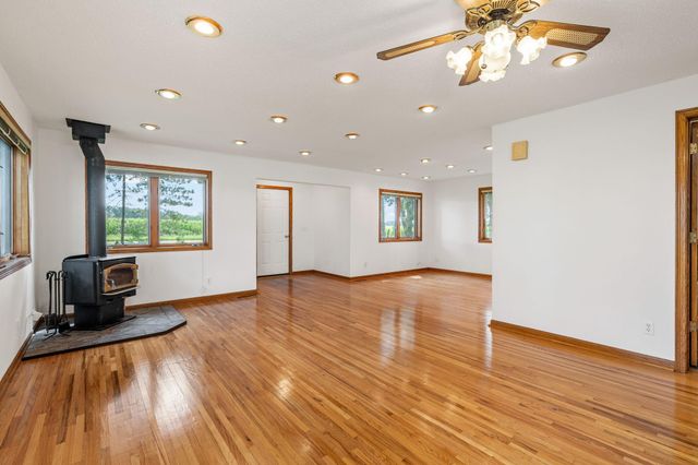 24975 Mower Freeborn Road, Austin, MN 55912