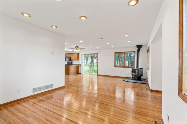 24975 Mower Freeborn Road, Austin, MN 55912