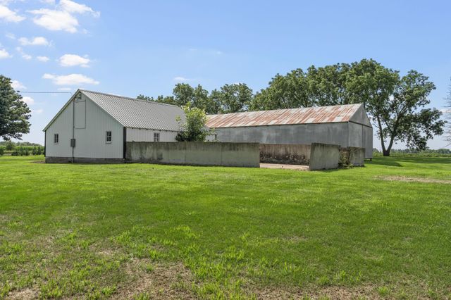 24975 Mower Freeborn Road, Austin, MN 55912