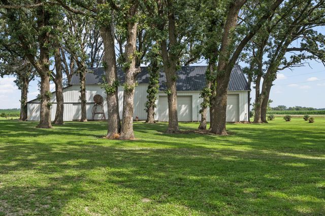 24975 Mower Freeborn Road, Austin, MN 55912