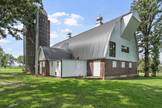 24975 Mower Freeborn Road, Austin, MN 55912
