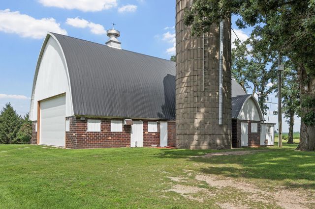 24975 Mower Freeborn Road, Austin, MN 55912