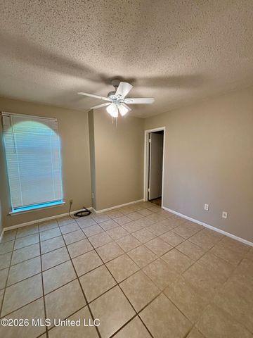2536 El Viernes Street, Gautier, MS 39553