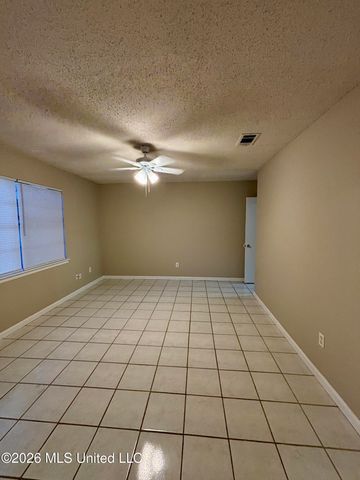2536 El Viernes Street, Gautier, MS 39553
