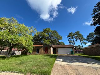 2536 El Viernes Street, Gautier, MS 39553