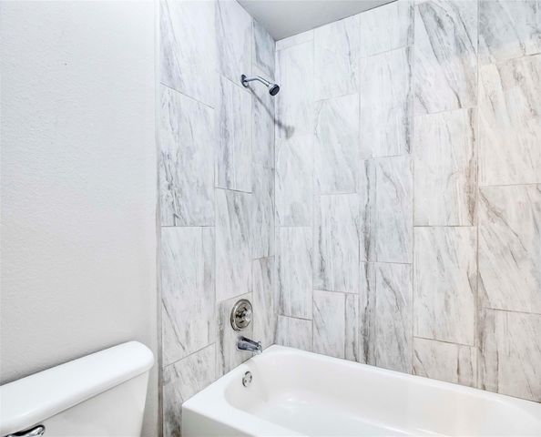 7312 E Ben White BLVD 6, Austin, TX 78741