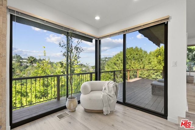 13523 Cheltenham Drive, Sherman Oaks, CA 91423