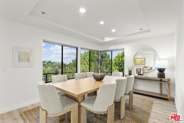 13523 Cheltenham Drive, Sherman Oaks, CA 91423