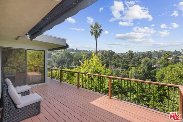 13523 Cheltenham Drive, Sherman Oaks, CA 91423