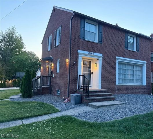 2560 Milton Road, University Heights, OH 44118